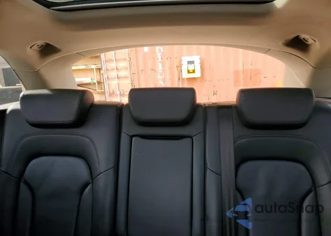 2010 Audi Q5 Premium Plus z USA, uszkodzony, nr VIN WA1LKAFP3AA043920